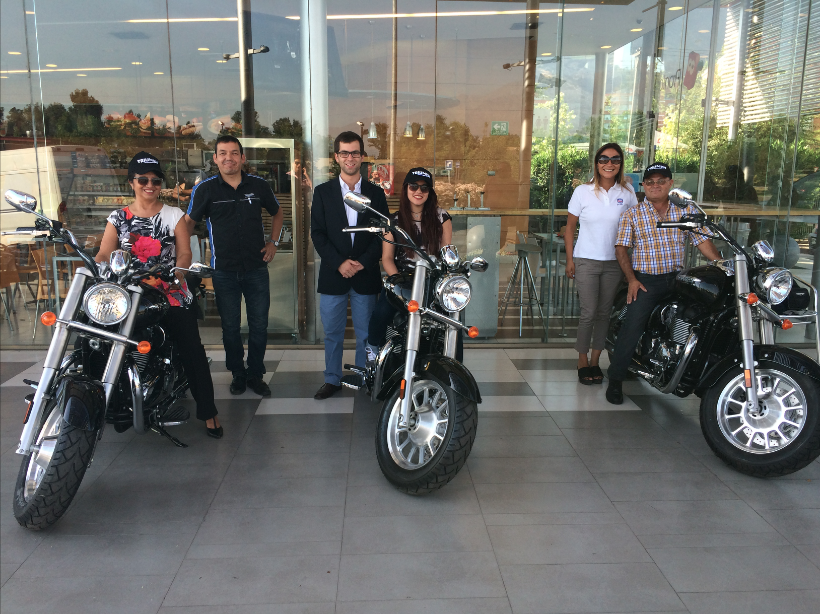 Finaliza campaña La Ruta Savory con tres ganadores de una Triumph America 